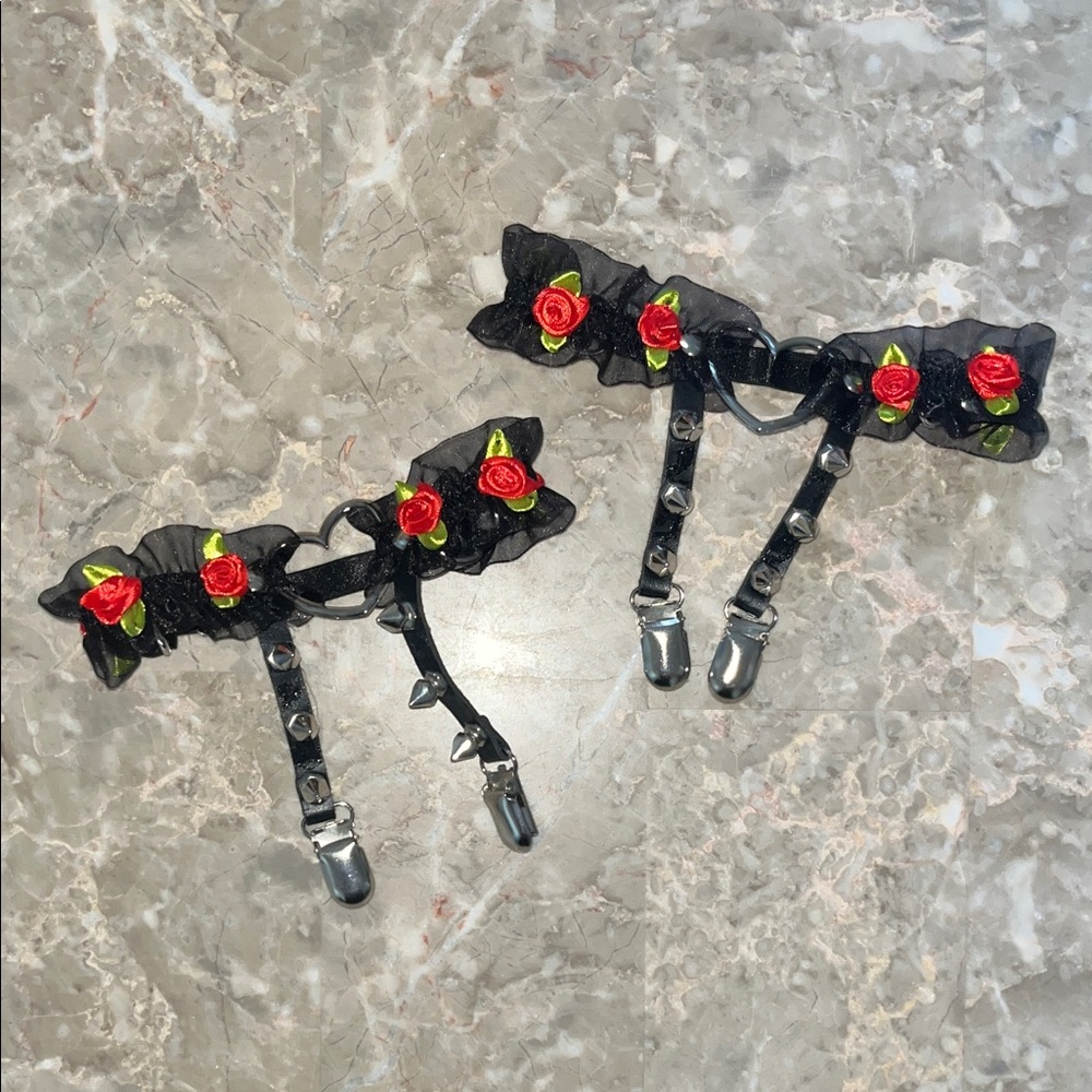 Gothic Black Floral Rose Garter Strap